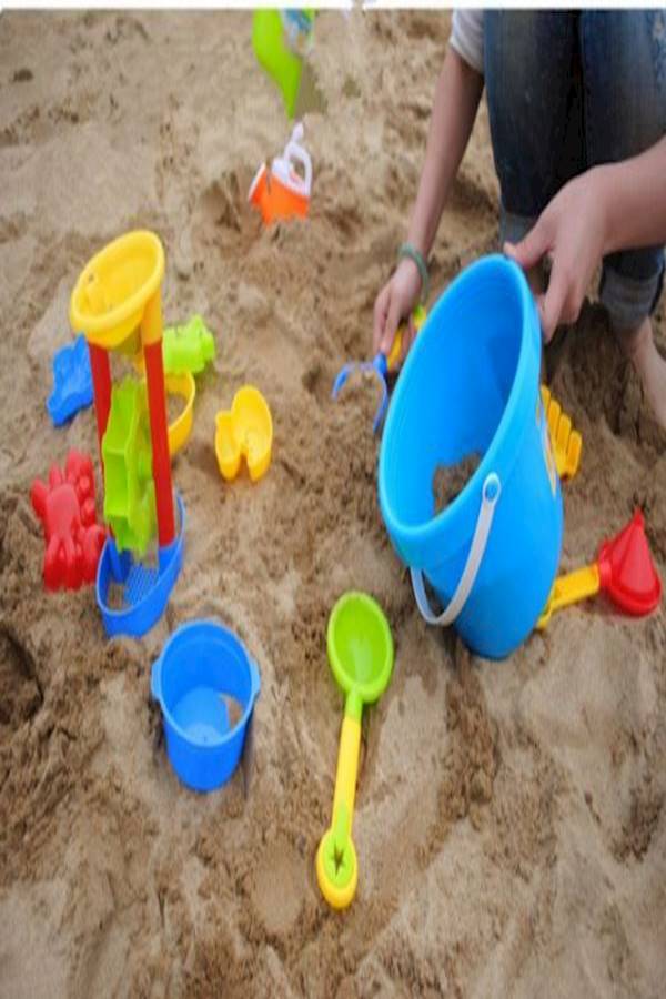 12-Piece Dump Truck Sand Shovel Set - Image 4