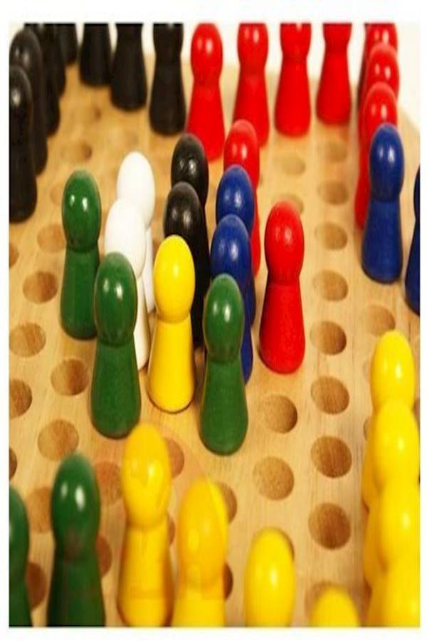 Wooden Chinese Checker Set - Image 3