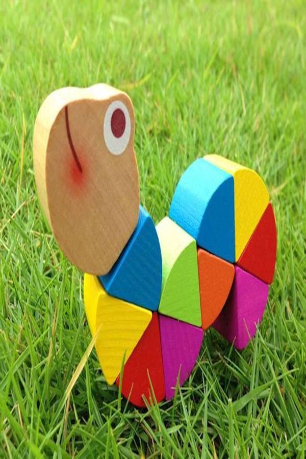 Wooden Toy Ever-Changing Colo Caterpillar  - Image 3