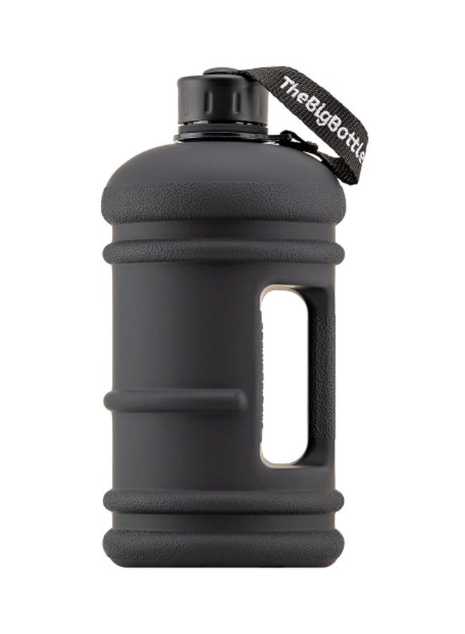 Traveller Series Water Bottle Jet Black 23x11.5centimeter - v1556590842/N24552560A_1