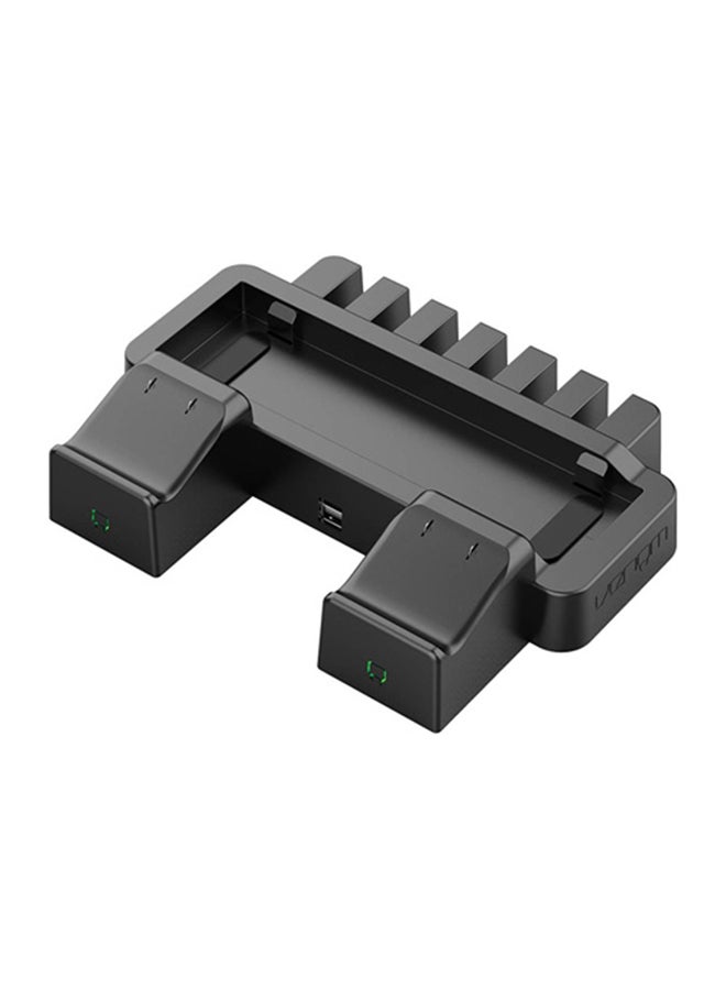 Venom Vertical Charging Stand For Xbox One X/S- wireless