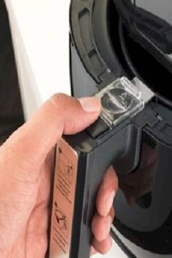 بلاك اند ديكر مقلاة هوائية رقمية سعة 4 لتر من اند ديكر، 4 L 1500 W Af400-B5 أسود - Image 4