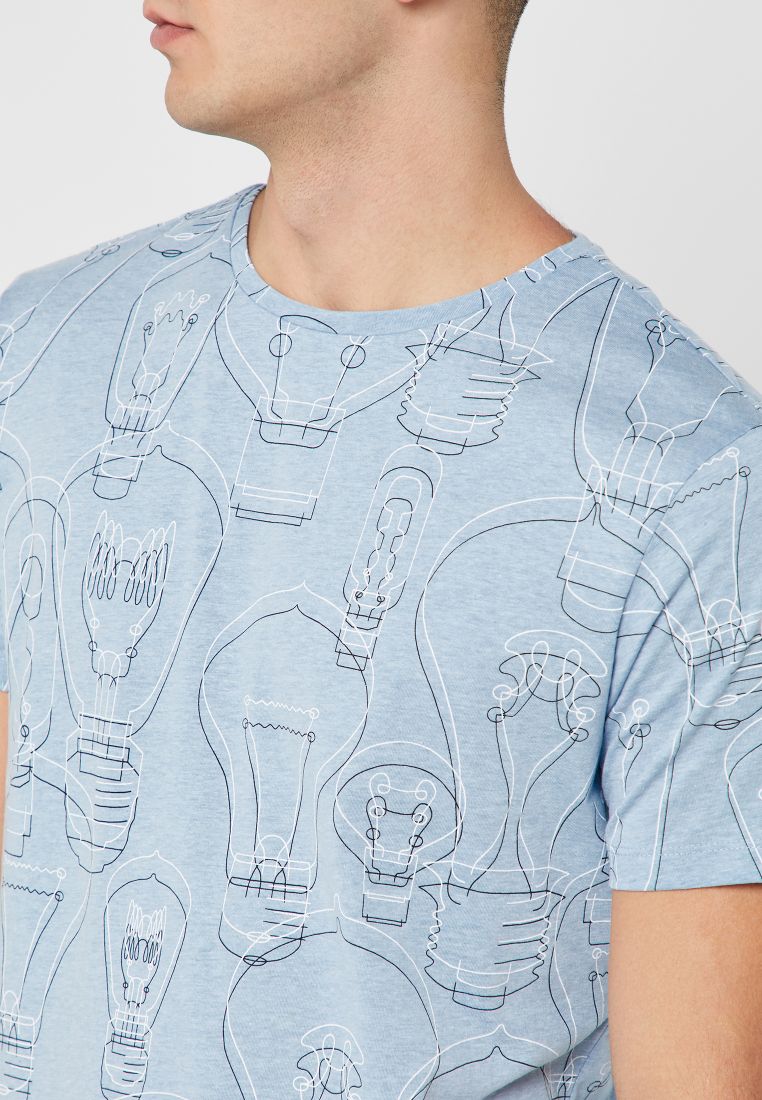 ريزرفد تيشيرت إيه أو بي بفتحة رقبة مستديرة بتصميم لمبة متعدد الألوان - Image 3