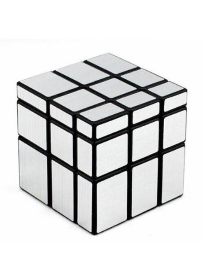 جو باي بازل بتصميم مكعب روبيك، بأبعاد 3 × 3