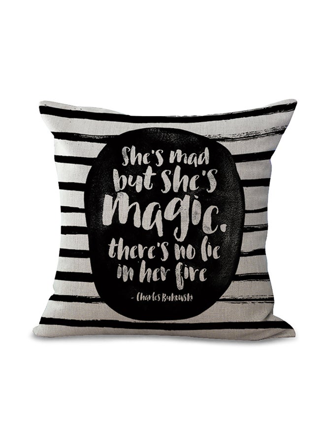 وسادة ديكور مزينة بطبعات أسود/أبيض