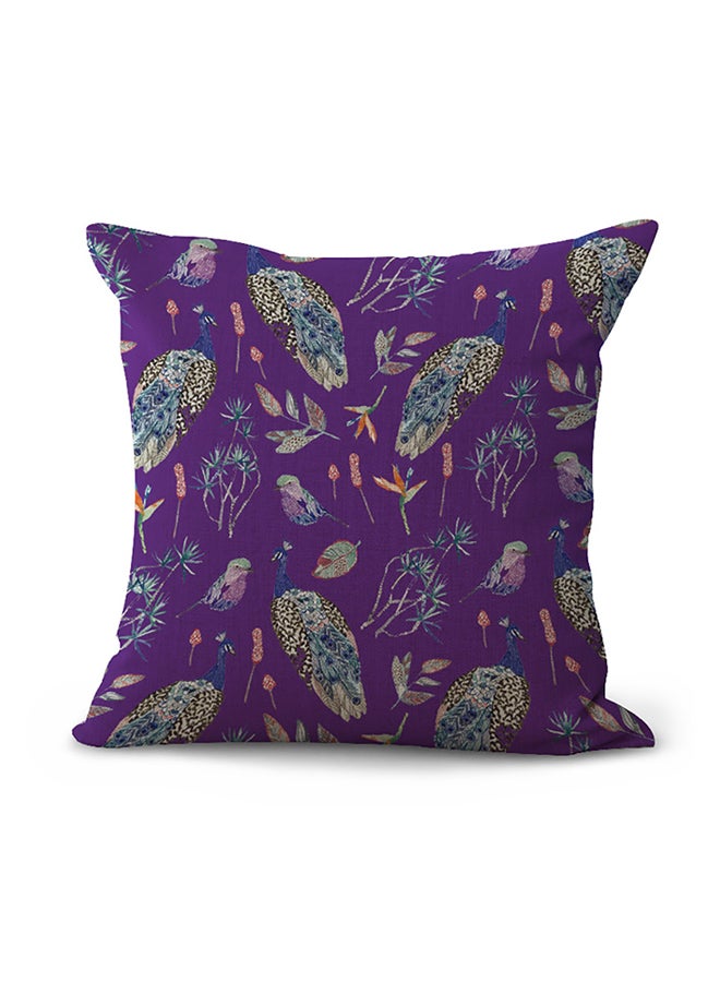 وسادة ديكور مزينة بطبعات متعدد الألوان