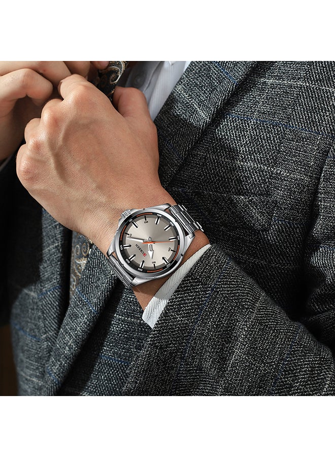 كارين ساعة يد بعقارب وسوار من الستانلس ستيل طراز 8320 - مقاس 46 مم - لون فضي للرجال - Image 4