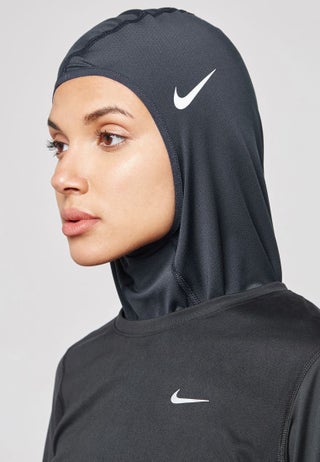برو حجاب أزرق كحلي