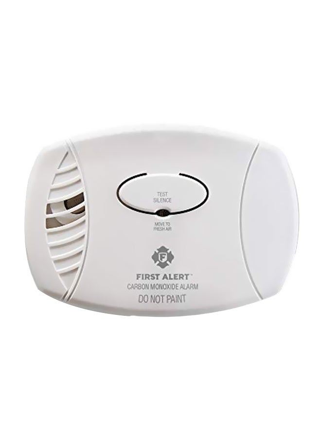FIRST ALERT Carbon Monoxide Detector Alarm White 3.4x1.4x5inch - Image 1