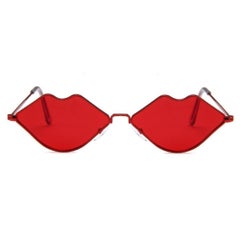 GuangDu Metal Lips Shape Trend Ocean Film Sunglasses  - Image 2
