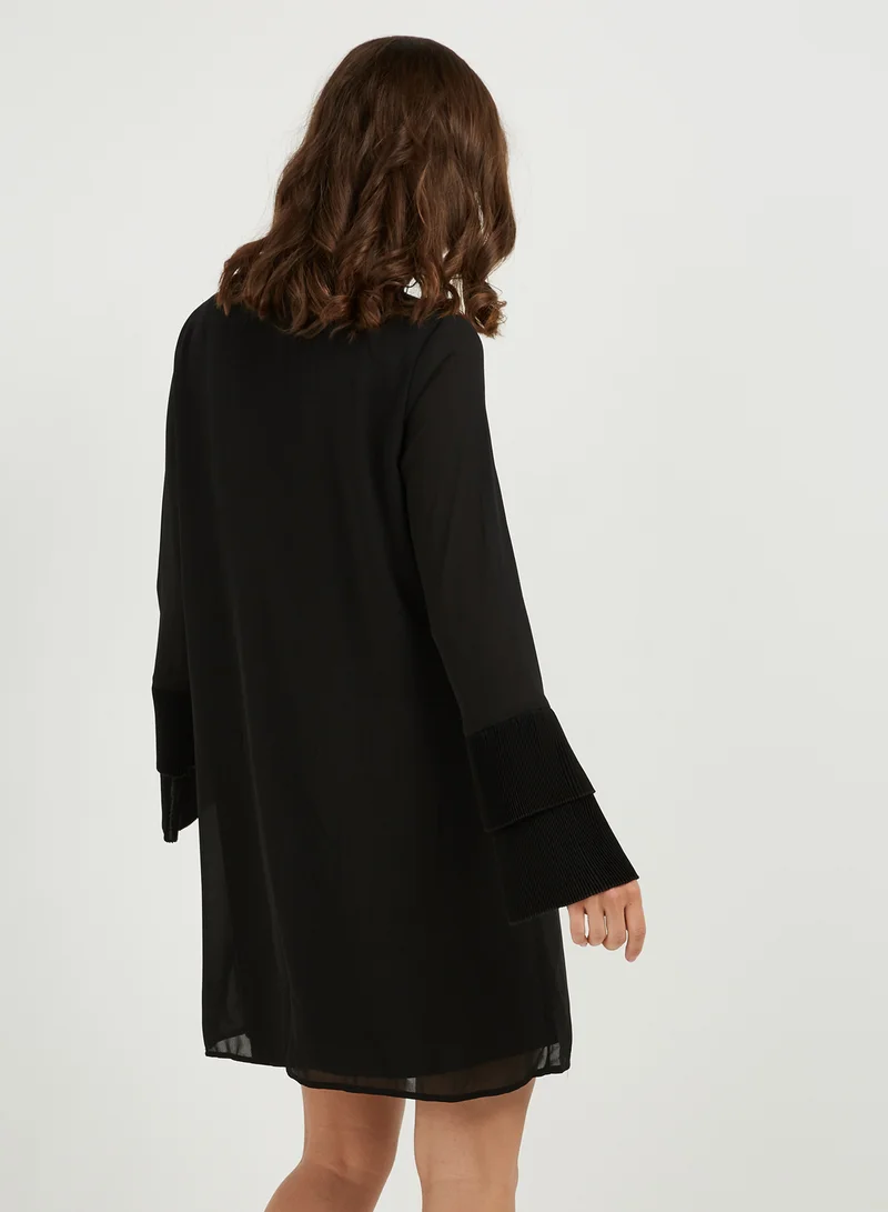 فيرو مودا Bell Sleeve Dress أسود