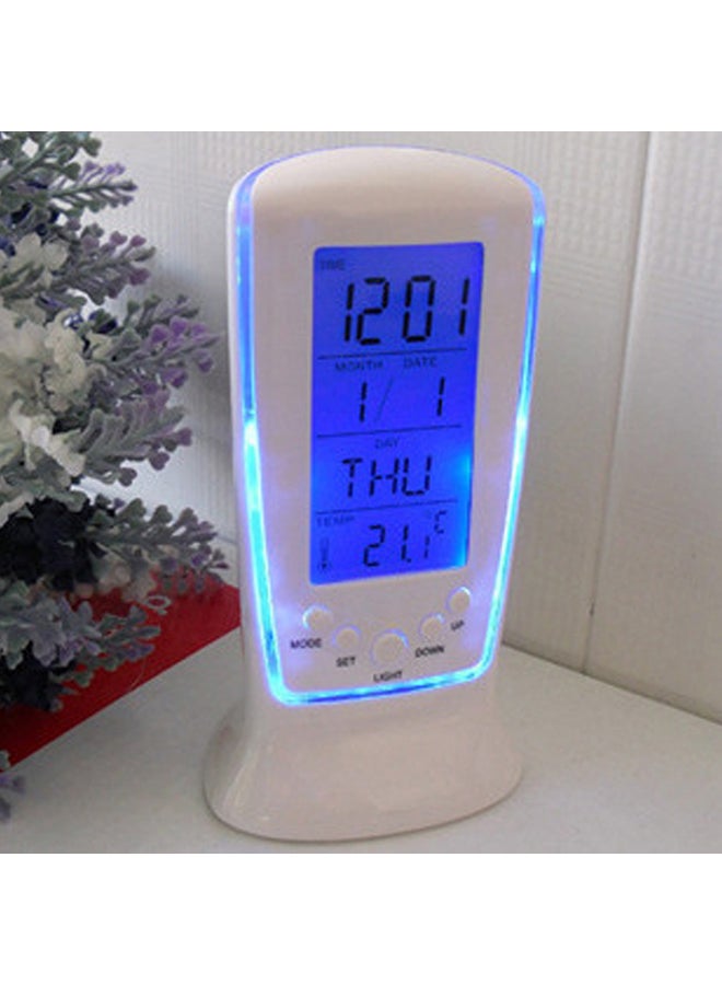 ساعة رقمية مزودة بإضاءة LED وتقويم زمني متعدد الألوان 100جرام - Image 3