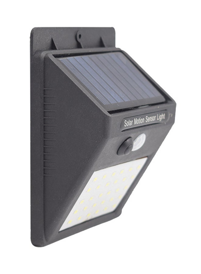 30 LED Solar Powered Infrared Motion Sensor Wall Light Black 12 x 9.5cm - Image 2