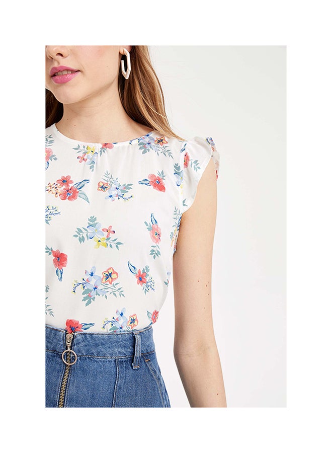 DeFacto Frilly Sleeveless Blouse White - Image 4