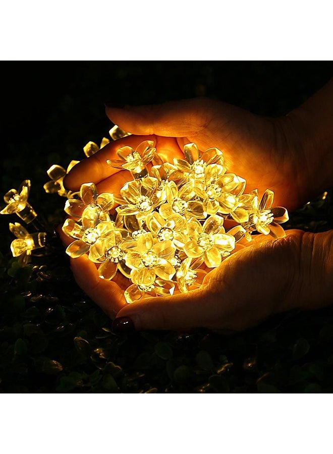 بيوينتي شريط إضاءة LED خارجي يعمل بالطاقة الشمسية ويحتوي على 50 مصباحاً أصفر 10x15سم - Image 2