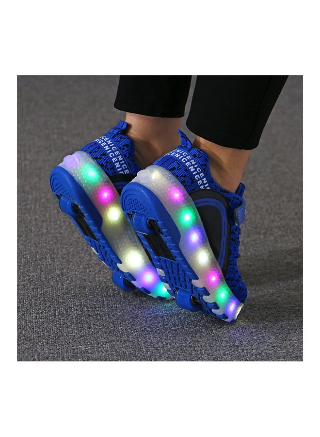 حذاء رياضي برقبة منخفضة مزود بأضواء LED وامضة وعجلات أزرق - Image 3