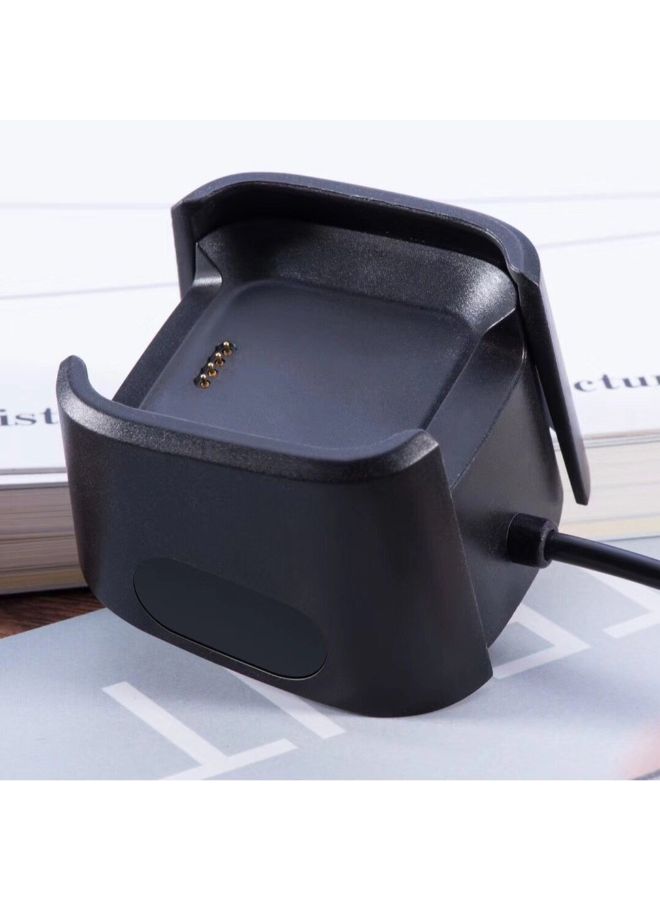 كابل شحن ونقل بيانات بمنفذ USB لساعة يد فيتبيت فيرسا أسود - Image 3