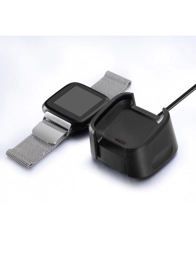 كابل شحن ونقل بيانات بمنفذ USB لساعة يد فيتبيت فيرسا أسود - Image 2