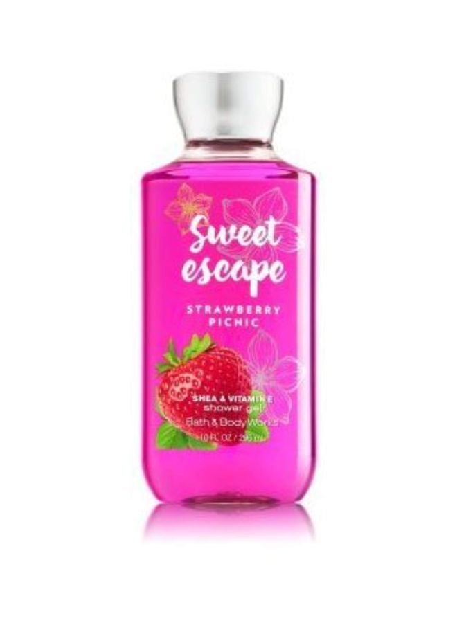 Sweet Escape Strawberry Picnic Bath And Body Set
