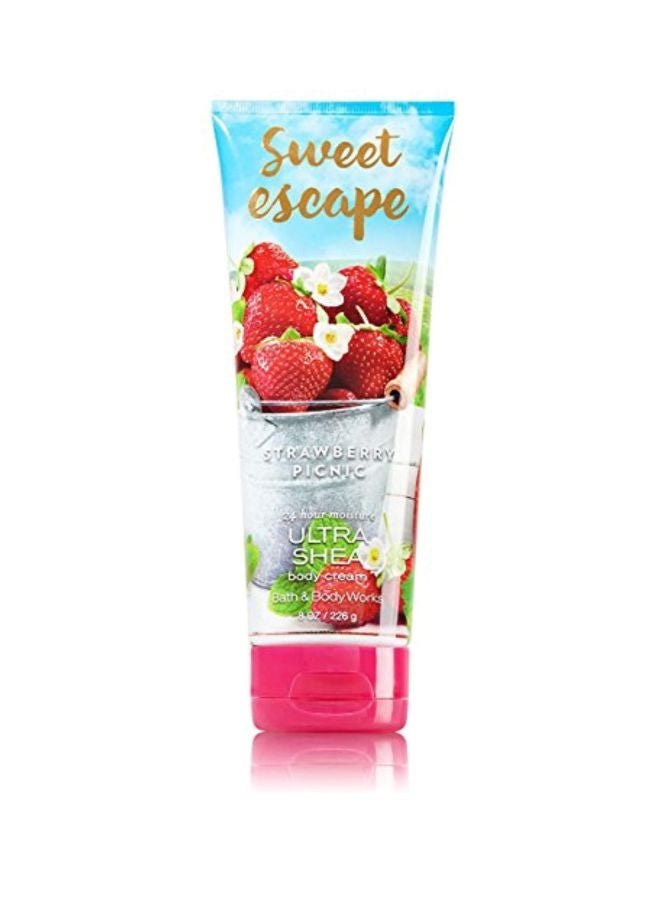 Sweet Escape Strawberry Picnic Bath And Body Set