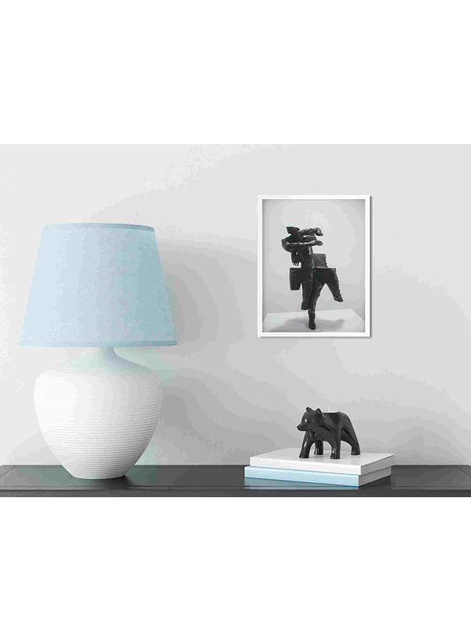 لوحة فنية لديكور الحائط بطبعة تمثال صغير باللون الرمادي متعدد الألوان 32x22x2سم - Image 3