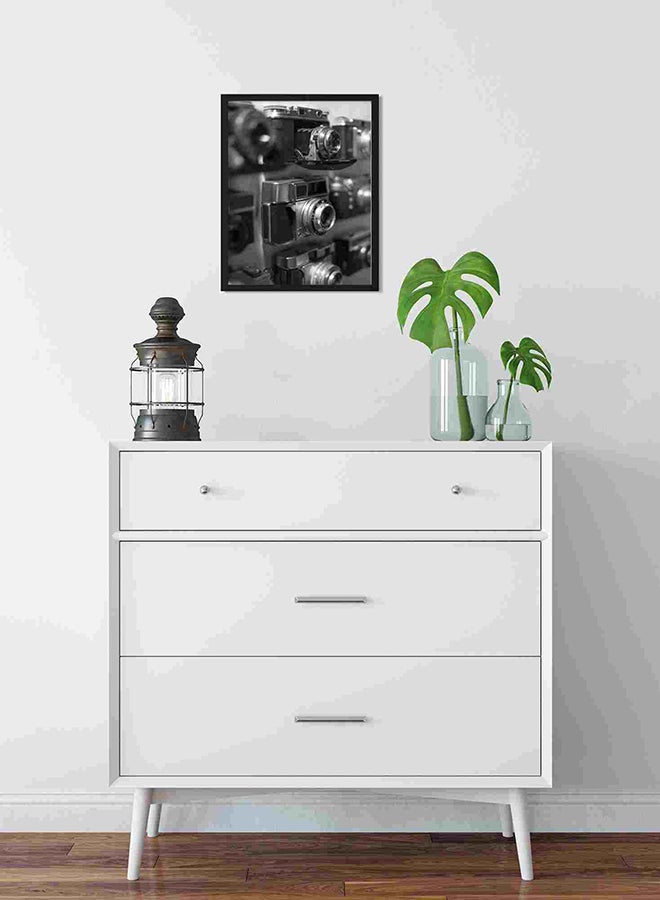 لوحة فنية لديكور الحائط تجسد صور لعدة كاميرات بنمط قديم متعدد الألوان 32x22x2سم - Image 2