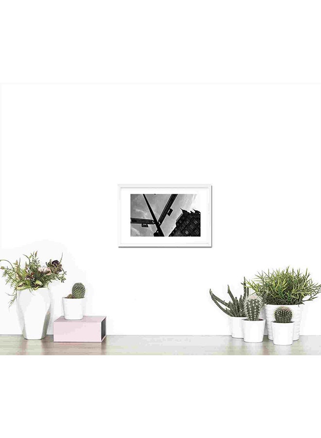LOWHA Street Black Frame And White Wall Art Painting Multicolour 22x32cm - Image 3
