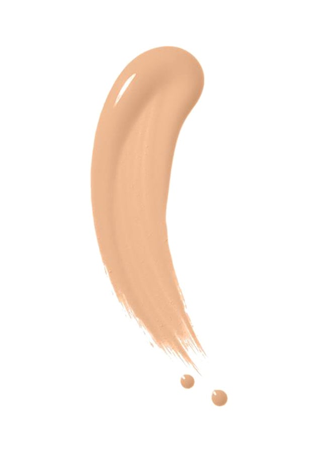 MAYBELLINE NEW YORK Fit Me! Matte + Poreless Foundation 220 Natural Beige  - Image 3