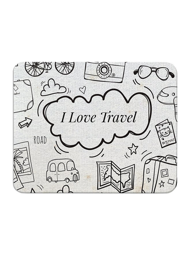 لوحة ماوس مطبوع عليها عبارة "I love travel" ضمن تشكيلة ترافل