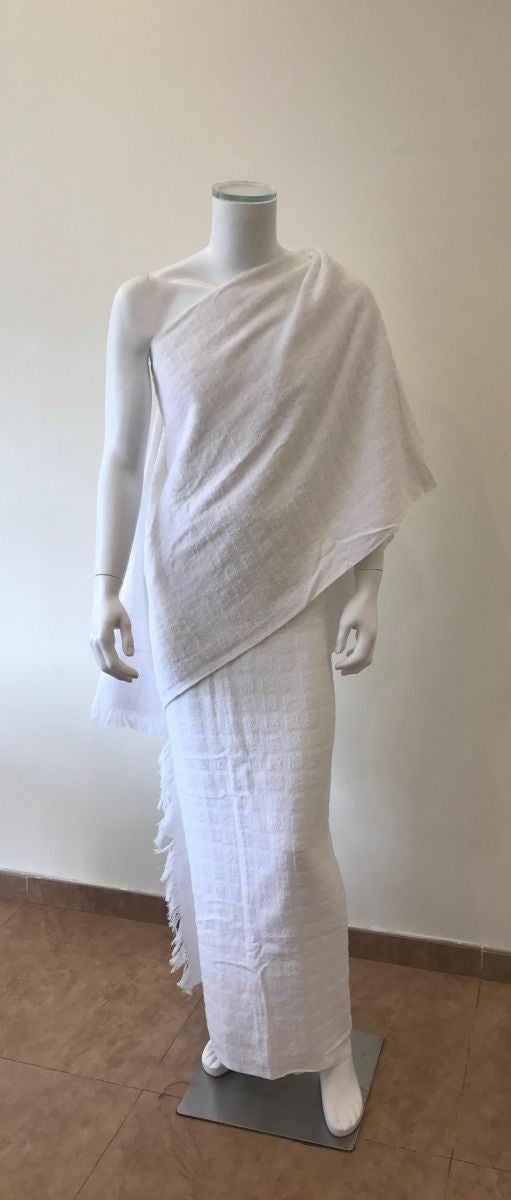 ثوب إحرام كلاسيكي أبيض