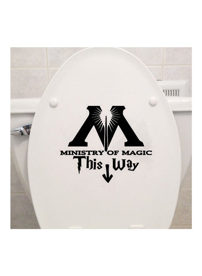 ملصق جداري لمقعد المرحاض بطبعة عبارة "Ministry Of Magic" أسود 29 x 24سم 