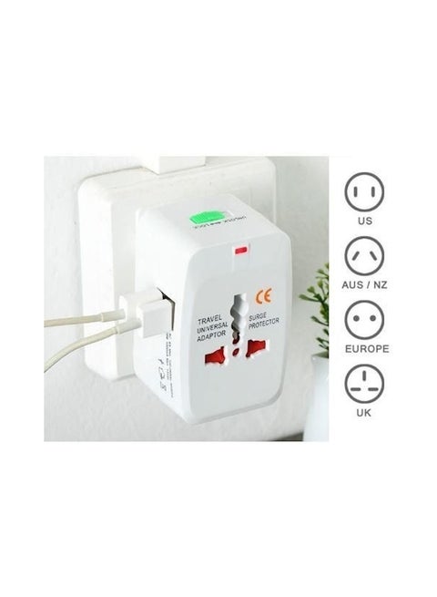 مقبس كهرباء شامل كل أنواع القوابس مزود بمنفذي USB أبيض