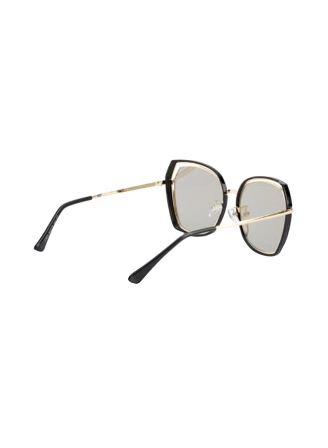 بارتا جاس نظارة شمسية عصرية بإطار مجوف وعدسات مستقطبة ملونة - مقاس العدسة: 54 مم للنساء - Image 2