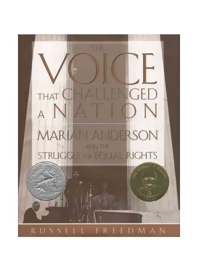 The Voice That Challenged A Nation : Marian Anderson And The Struggle For Equal Rights paperback english - 3-Jan-11
