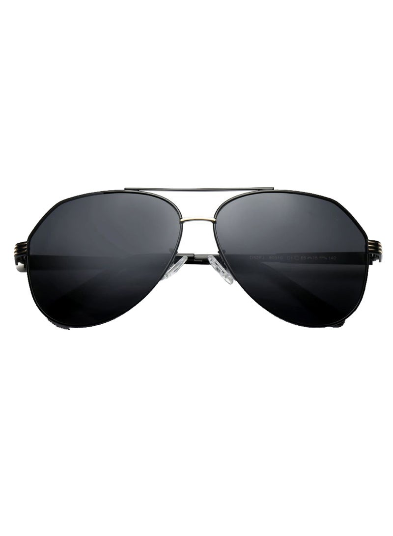 Generic Men's Aviator Frame Sunglasses  - Image 1