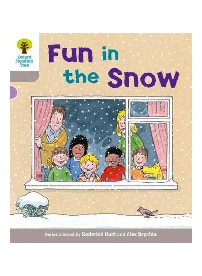 Fun In The Snow Paperback English by Roderick Hunt - 1/6/2011
