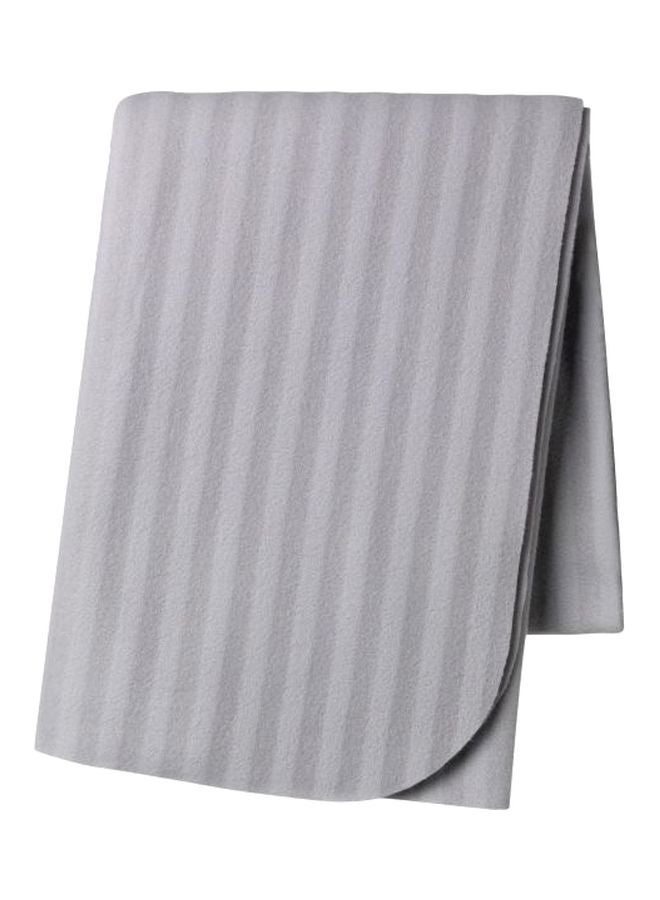 Throw Polyester Grey 120x160centimeter