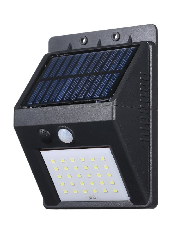 مصباح LED مقاوم للماء يعمل بالطاقة الشمسية أسود / شفاف