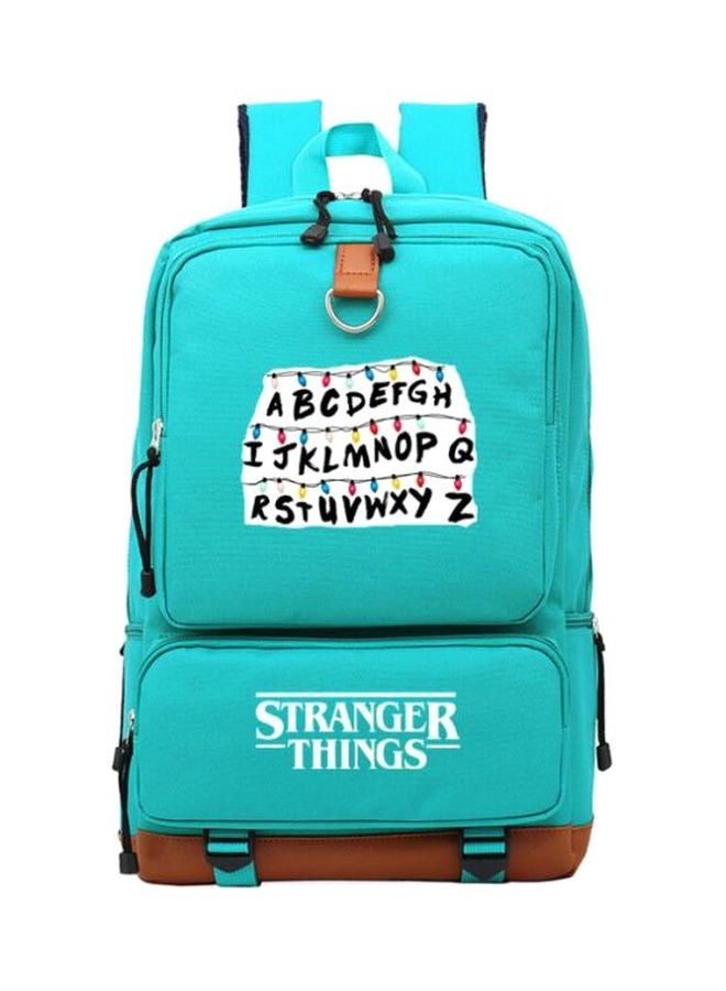 حقيبة ظهر مطبوع عليها الحروف الأبجدية وعبارة Stranger Things أخضر