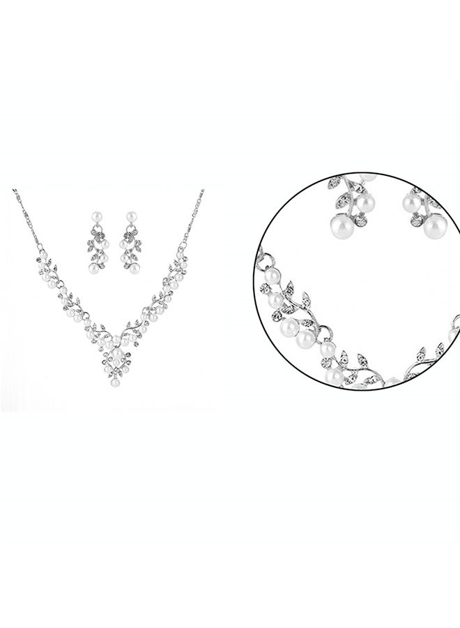 شاربدو طقم أقراط وقلادة باللؤلؤ وحجر الراين يتميز بالأناقة للعروس - Image 3