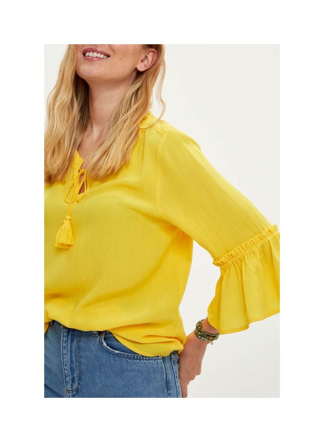 DeFacto Solid Pattern Crinkle Blouse Yellow  - Image 4
