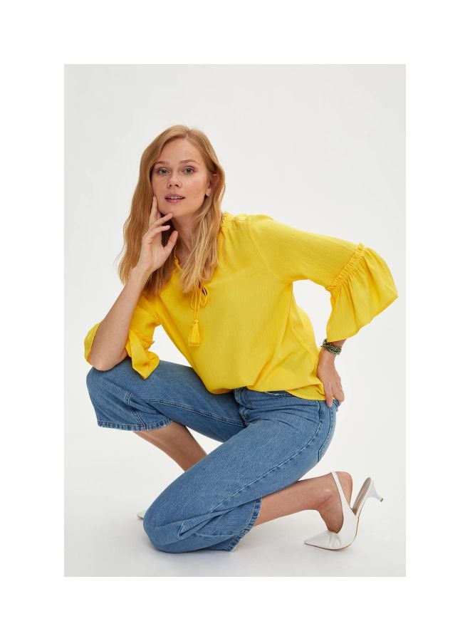 DeFacto Solid Pattern Crinkle Blouse Yellow  - Image 3