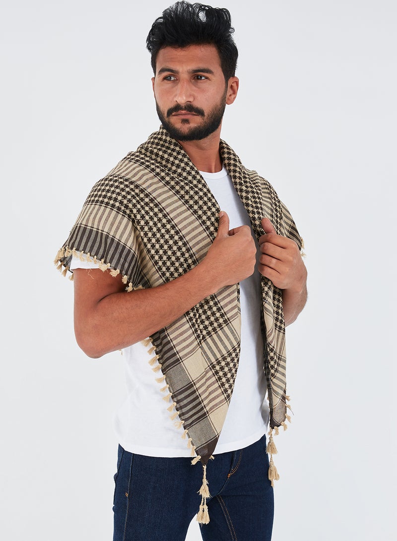 سكارف كوليكشنز شماغ عربي مزين بضفائر أسود/بني  - Image 1