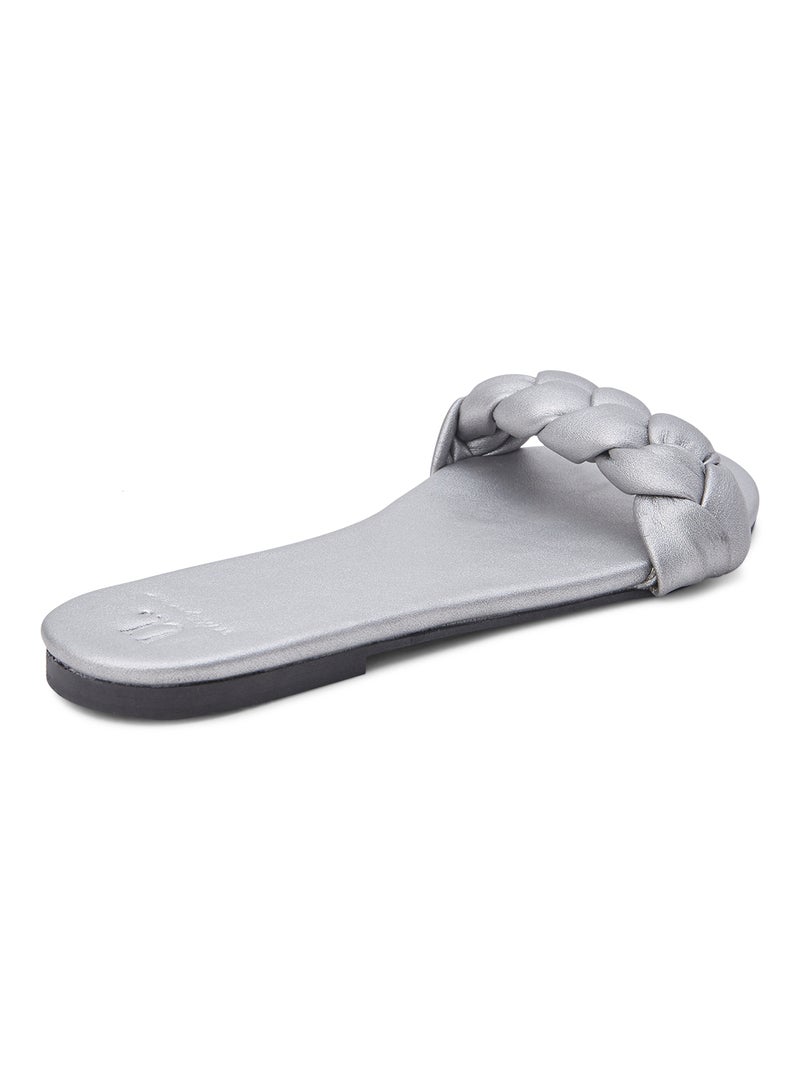 Simple Casual Pass Slides Silver