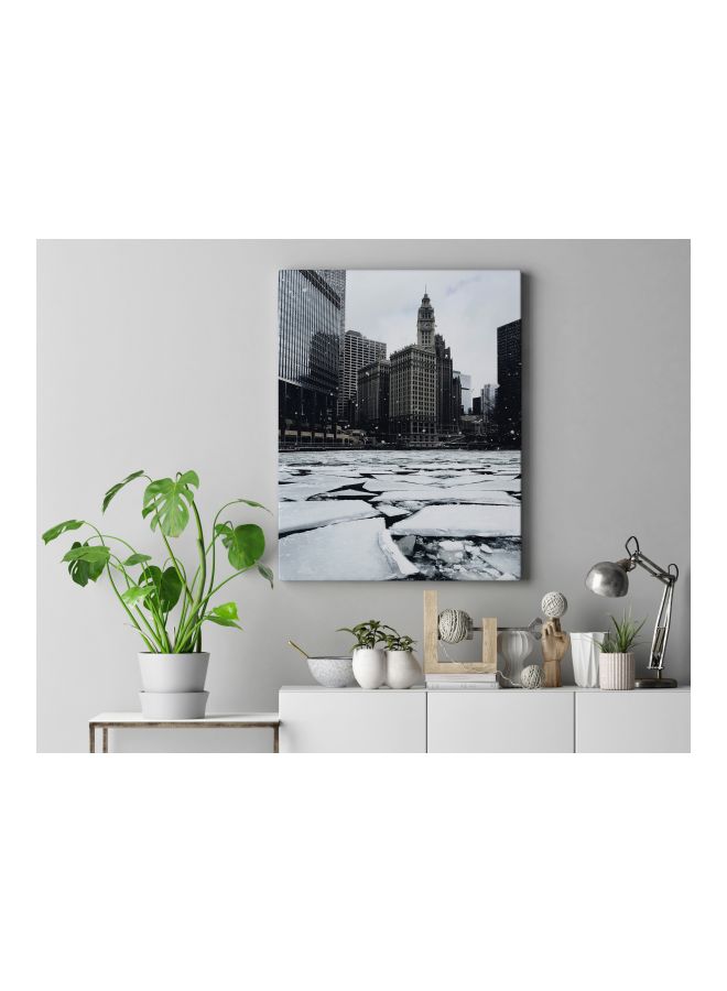 لوحة فنية من قماش الكانفاس بإطار بطبعة منظر للمدينة مع الجليد أبيض/رمادي 60x80سم - Image 3
