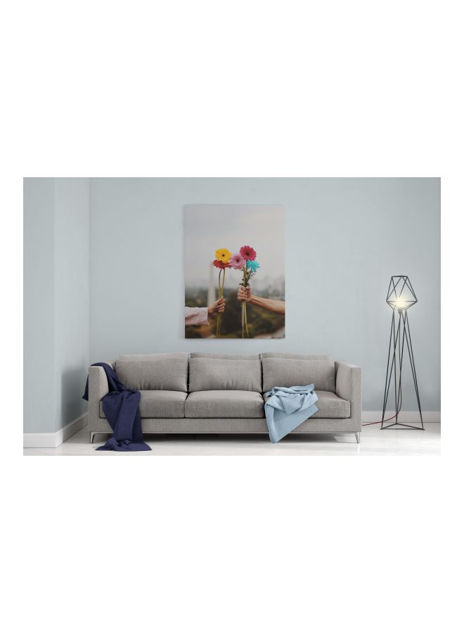 لوحة فنية من القماش الكتاني مزودة بإطار ومطبوعة بورود محمولة رمادي/بيج/أحمر 60x80سم - Image 4