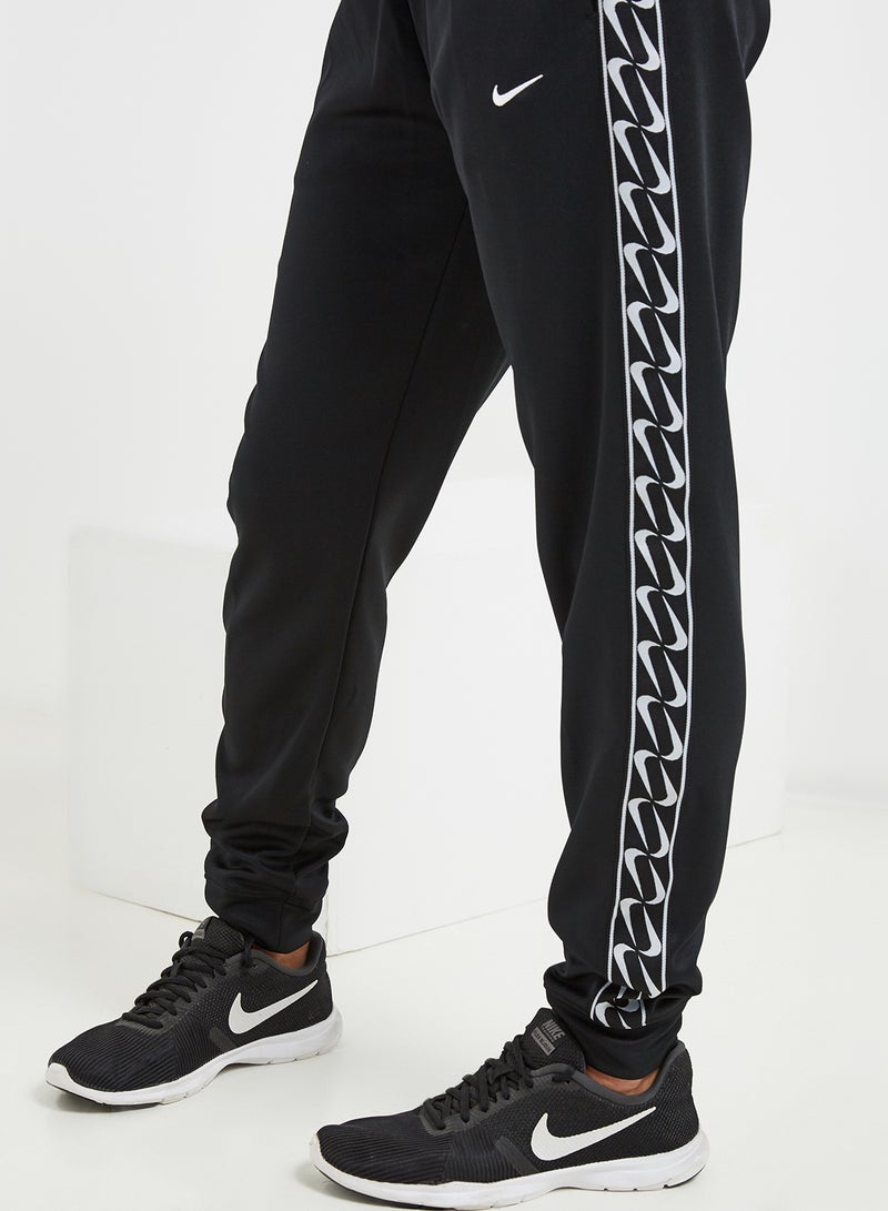 نايكي بنطال رياضي خفيف مزين بشريط بشعار مطبوع أسود/ أبيض - Image 4