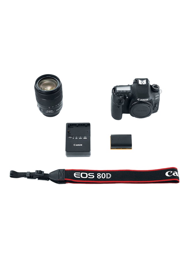 كاميرا رقمية ذات عدسة أحادية عاكسة EOS 80D بعدسات EF-S مقاس 18-135 مم ببعد بؤري 3.5-5.6 IS STM، تتميز بدقة 24.2 ميجابكسل وشاشة LCD لمسية وواي فاي مدمج لمشاركة الصور