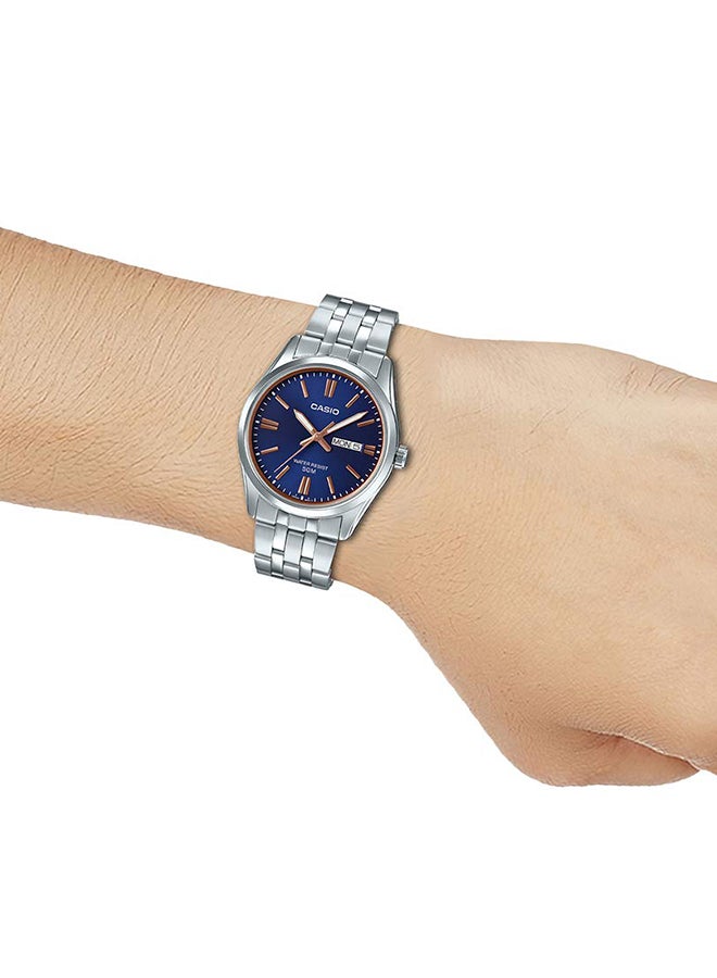 CASIO Men's Classic Analog Watch MTP-1335D-2A - 38 mm - Silver  - Image 5