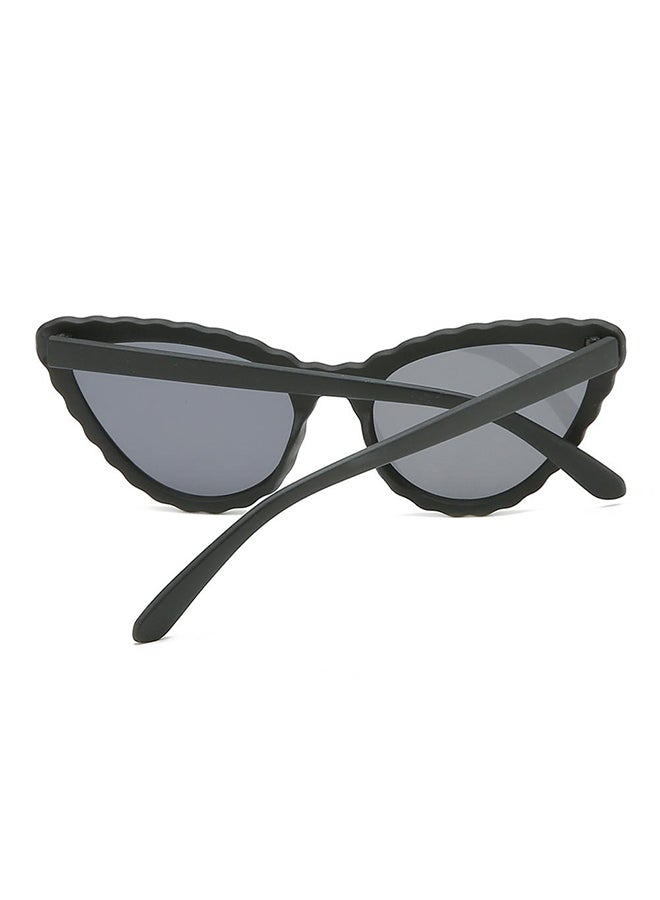 Cat Eye Sunglasses - Image 3